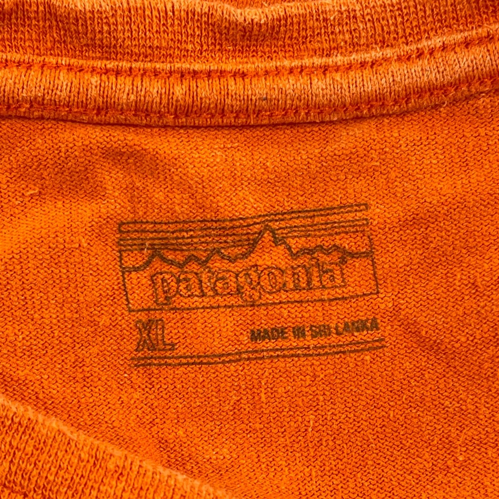 Patagonia Long Sleeve Pocket T-Shirt Mens XL Orange Organic Cotton Logo - Picture 6 of 8